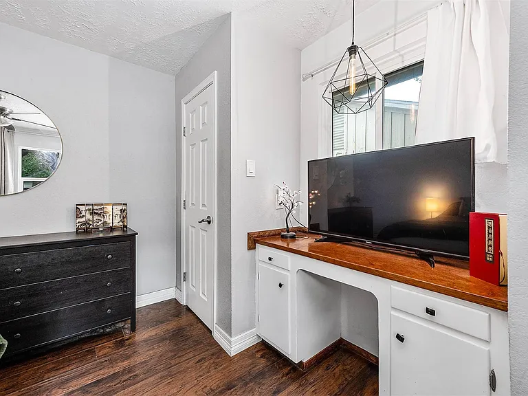 7230 Edgemoor Dr — Photo 11