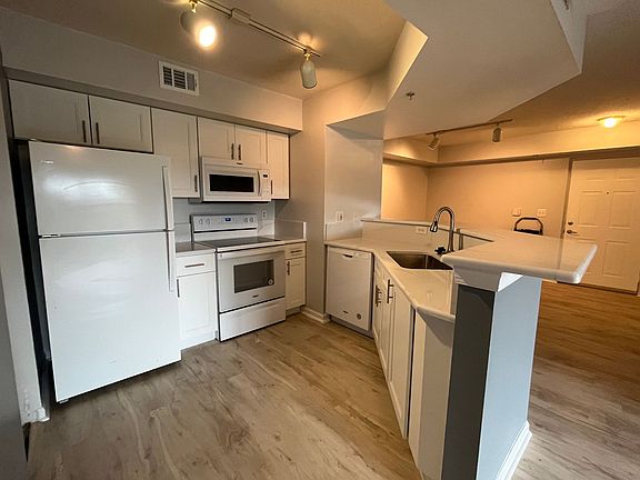 5th image of 3617 NW Adriatic Ln