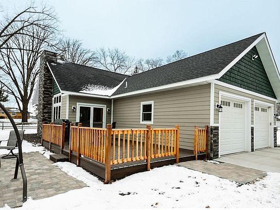5th image of 21133 Crab Apple Dr