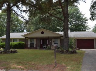 2106 Hutto St, Conway, AR 72032