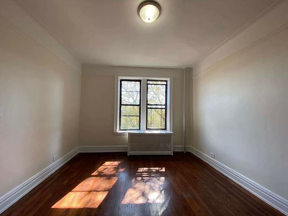 1st image of 83-39 Talbot St #55A