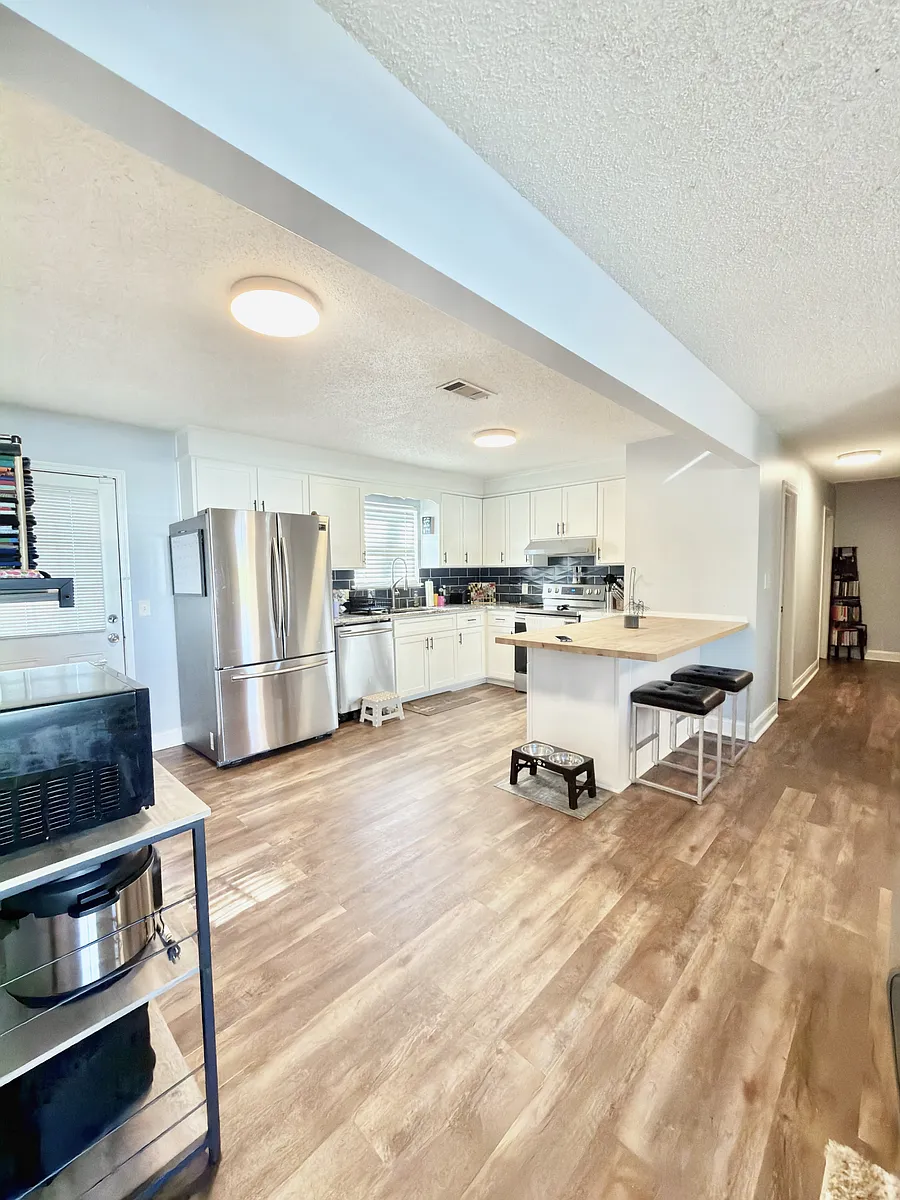 Building Photo - 10775 Jolyne Cir