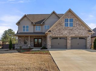 107 Chestnut Oak Dr, Florence, AL 35633