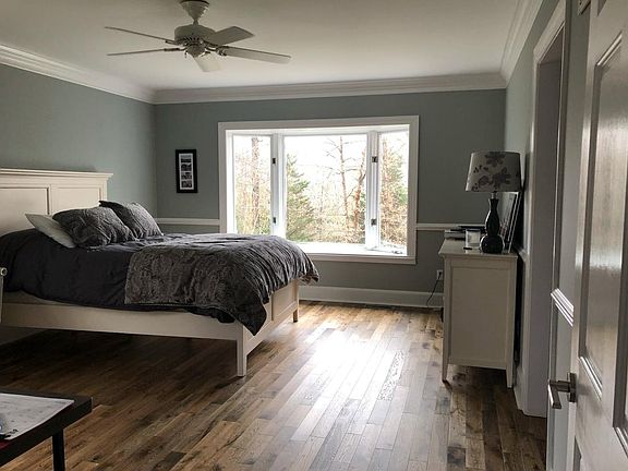 5th image of 3211 Wallingford Ln