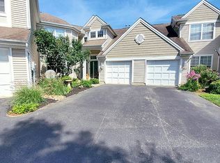 404 Homestead Ct, Stewartsville, NJ 08886