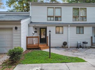 102 Oak Pl, Villa Rica, GA 30180