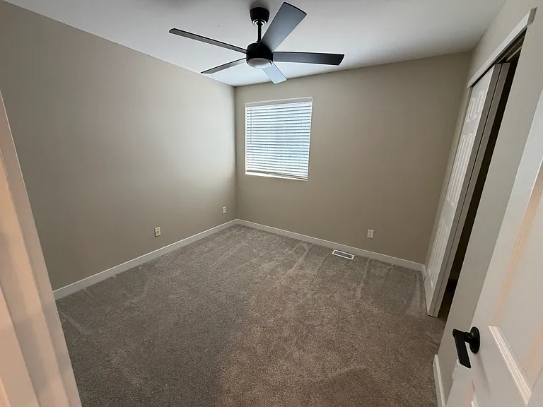 2350 Jeanette Way — Photo 10