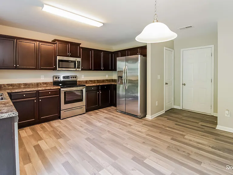 4516 Jersey St — Photo 4