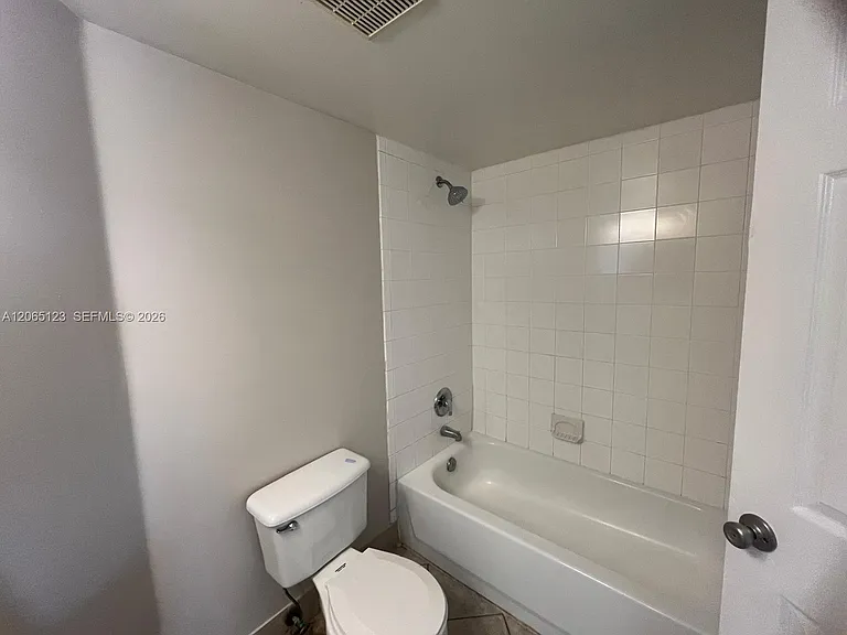 4171 N Haverhill Rd #1013 — Photo 29