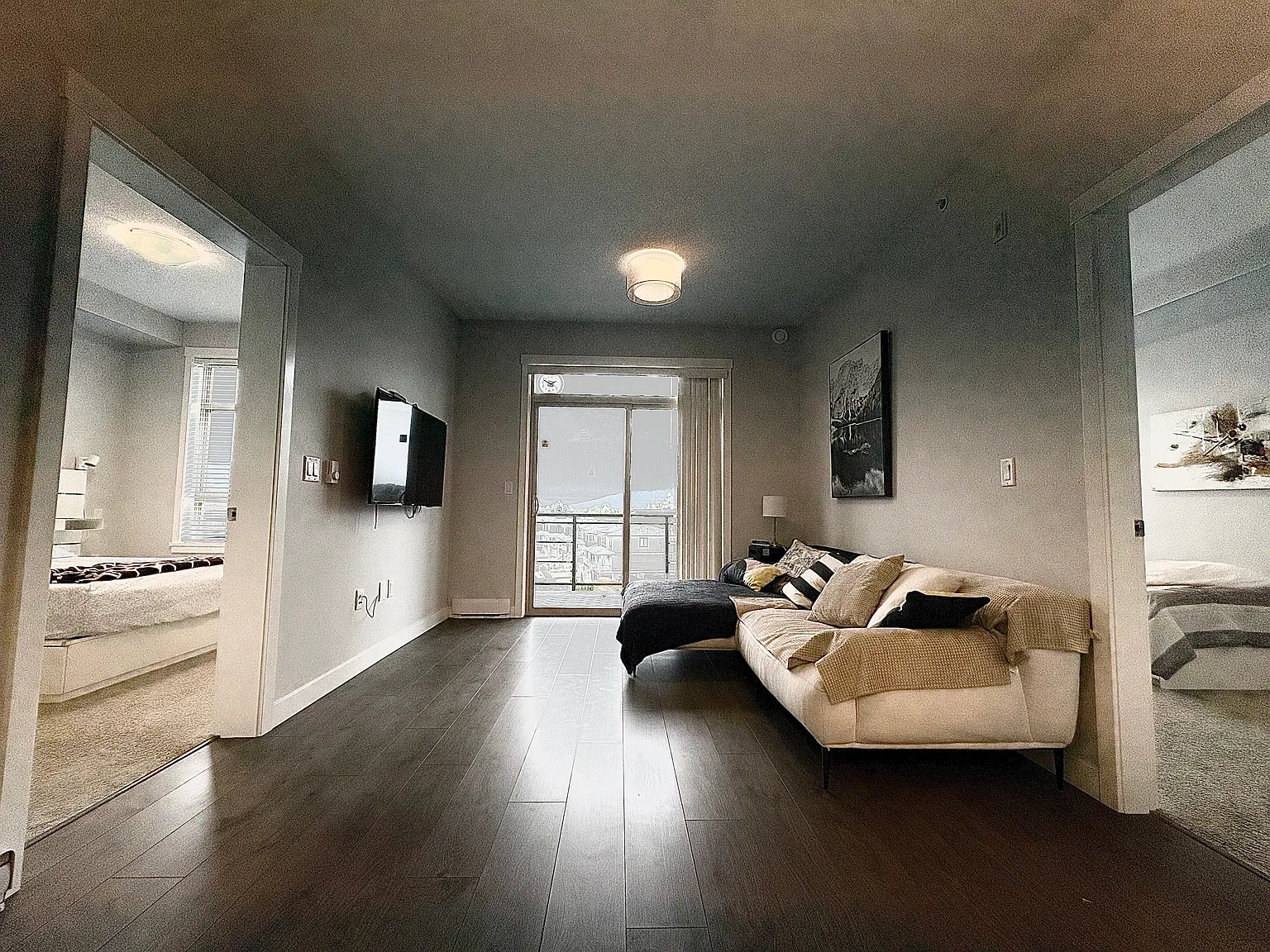 2 bed, $2,600 — Photo 2