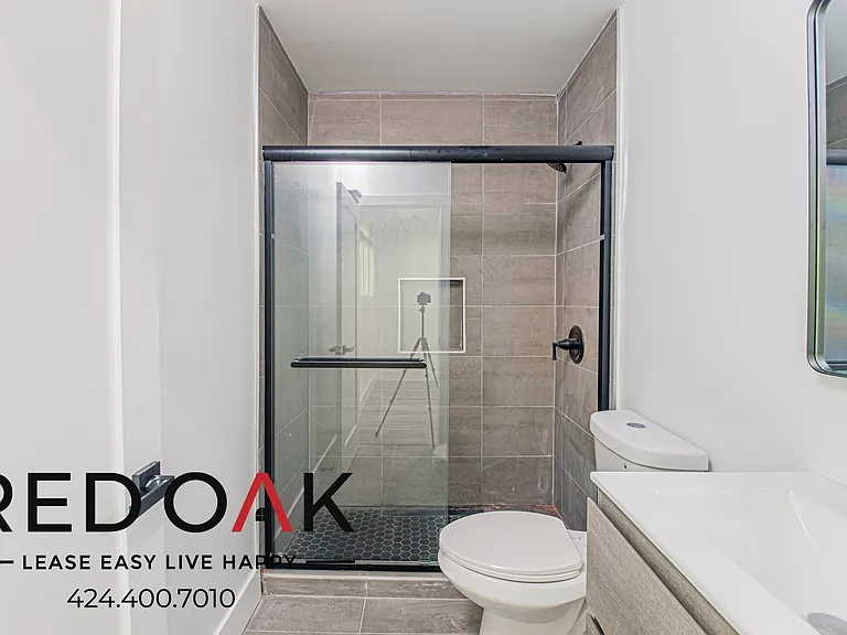 1350 N Fuller Ave #9 — Photo 21