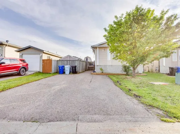 125 E Balsam Way, Wood Buffalo, AB T9K 0G2