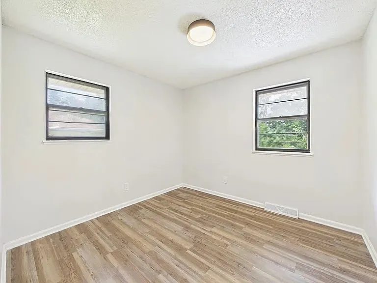 8628 E 108th Ter — Photo 12