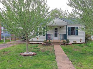 118 Hickory St, Farmington, MO 63640