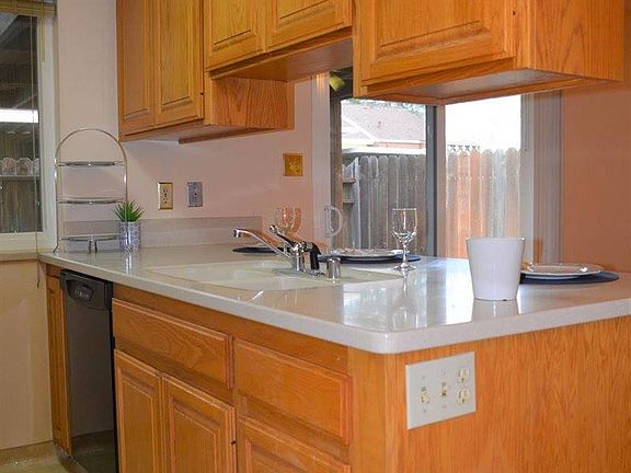 4th image of 6551 Donegal Dr