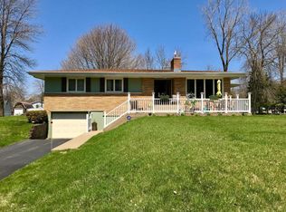 334 22nd St, Two Rivers, WI 54241