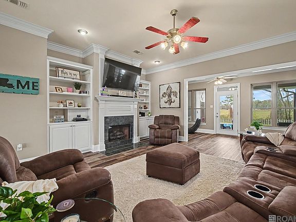 4th image of 26177 Whispering Pines Ave