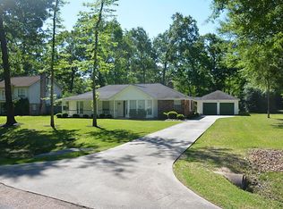 2622 Centurian Cir, New Caney, TX 77357