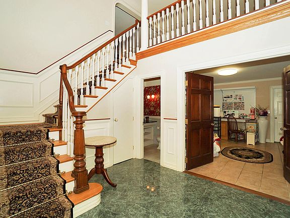4th image of 23 Eckernkamp Dr