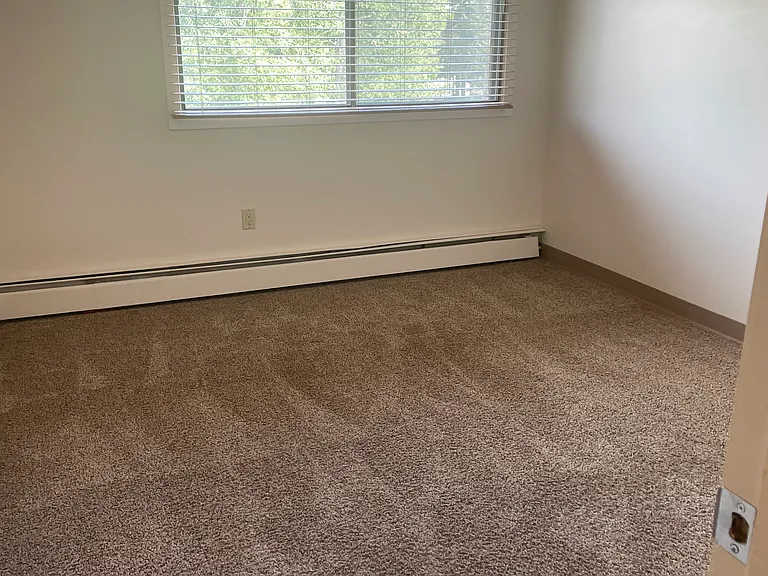 129 Centre St S #5 — Photo 14