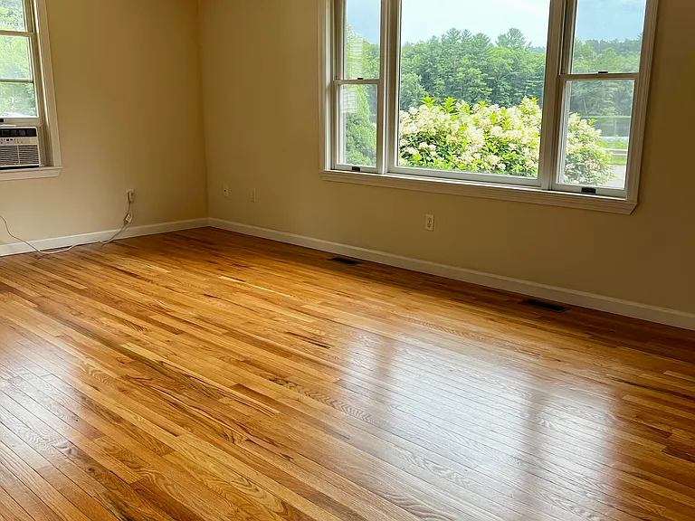 965 Worcester Rd — Photo 13