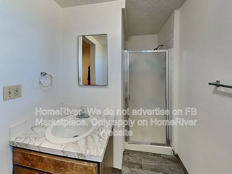4708 S Glenrose Rd — Photo 16