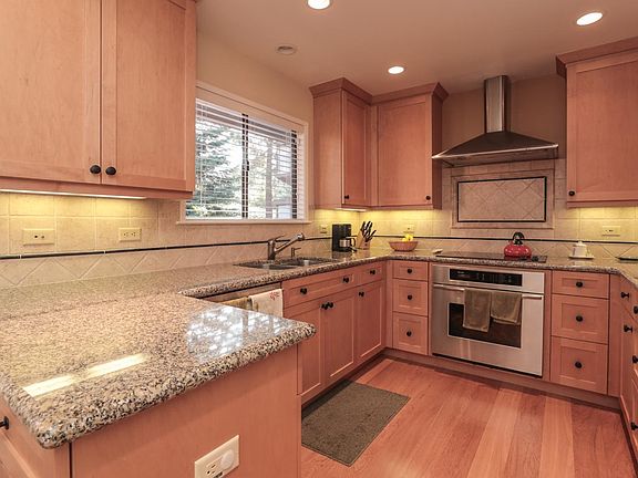 4th image of 1280 Sharon Park Dr APT 26
