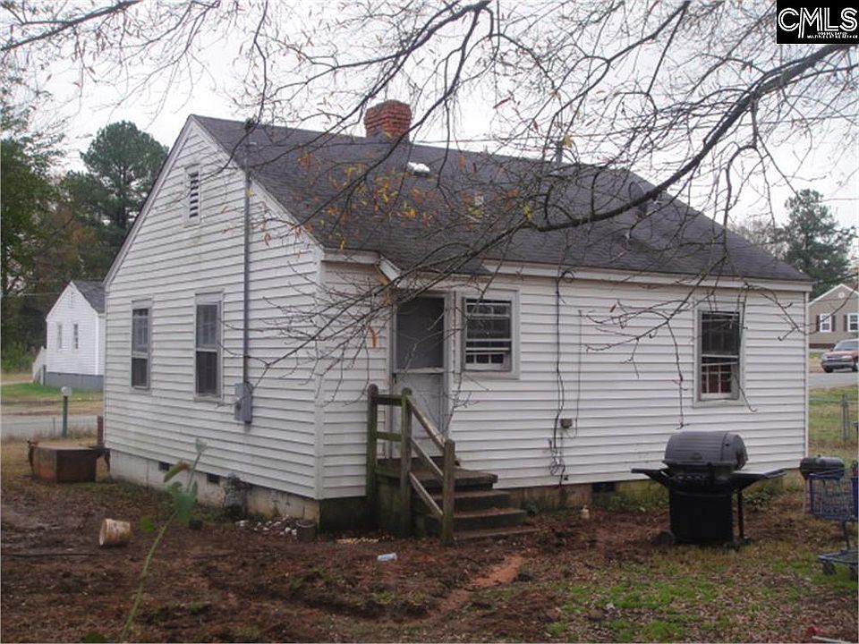 2nd image of 170 Burroughs St