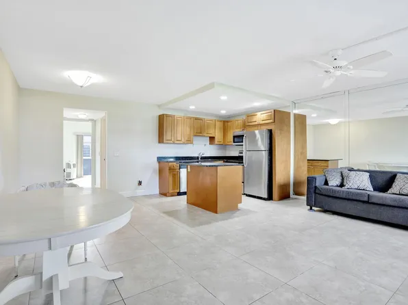 275 Markham M #275, Deerfield Beach, FL 33442