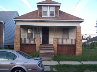 12550 McDougall St, Hamtramck, MI 48212