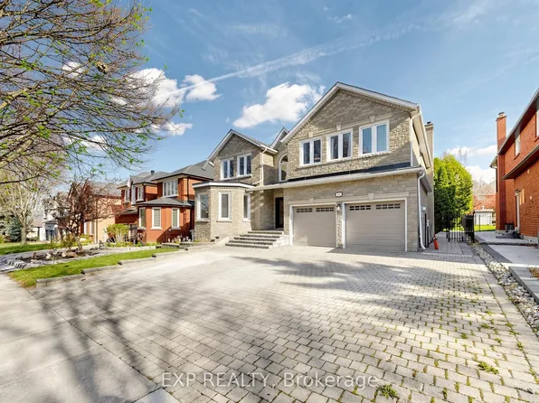 249 Corner Ridge Rd, Aurora, ON L4G 6L6