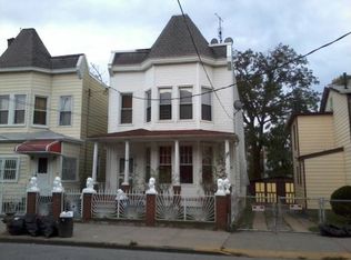 724 E 225th St, Bronx, NY 10466