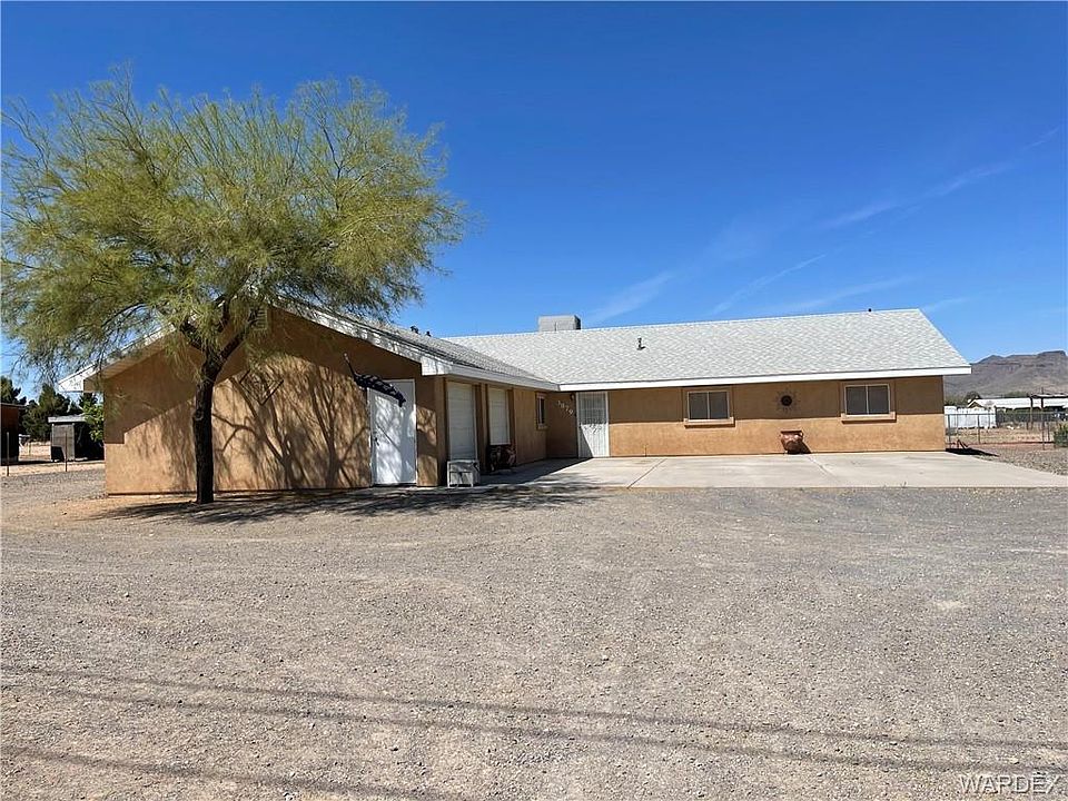 1st image of 3879 N Rainbow Dr
