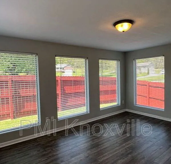 8625 Ball Park Ln — Photo 5