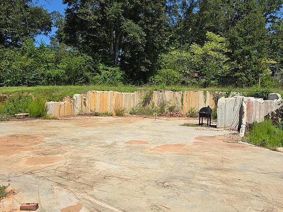 4th image of 110 Round Forest Dr #4