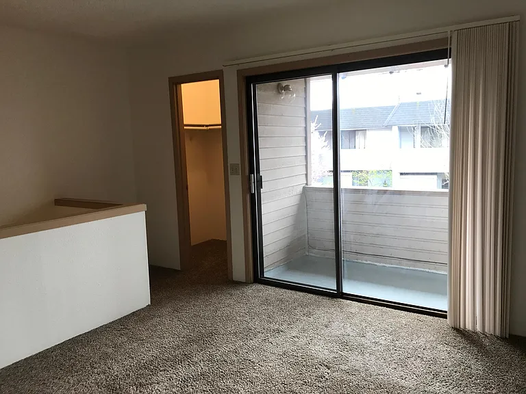 14338 SW Farmington Rd — Photo 10