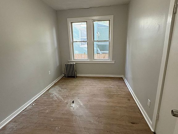 3rd image of 144 S Durand Pl #1L