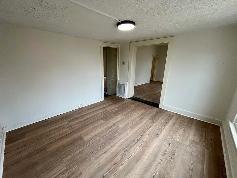 500 Ridge St #A — Photo 16