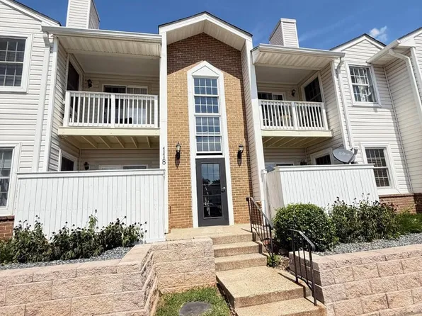 118 Westwick Ct Unit 8, Sterling, VA 20165