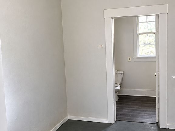 5th image of 1003 N 11th St