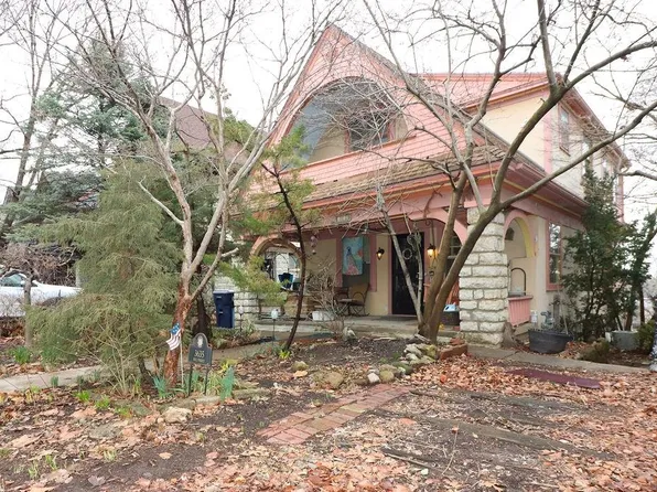 3635 Bell St, Kansas City, MO 64111