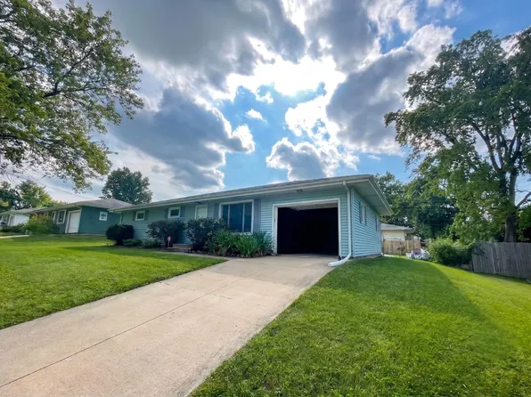 1503 Bunn St, Bloomington, IL 61701