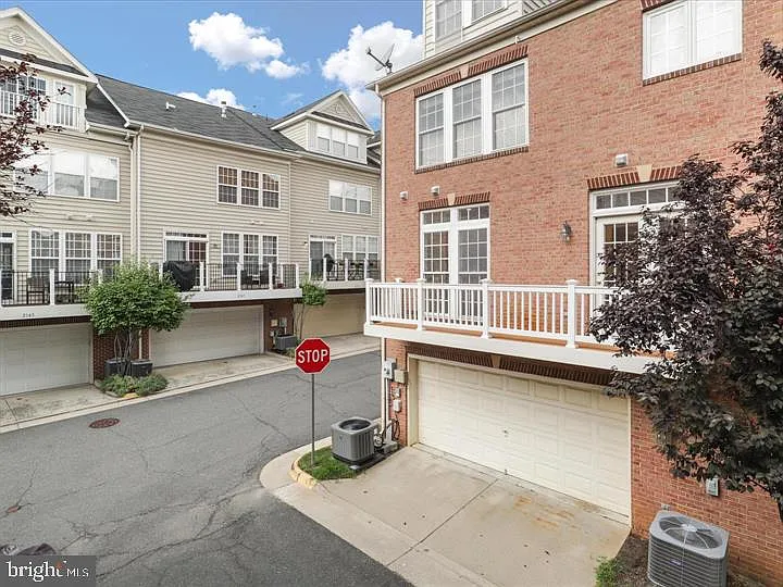 7980 Vigne Ct — Photo 34