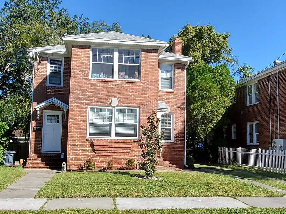2655 Dellwood Ave