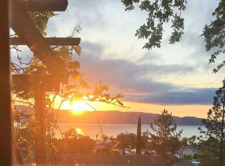 515 Walnut Dr, Lakeport, CA