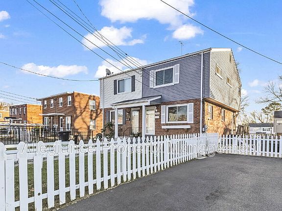 5th image of 3918 Usher Ave