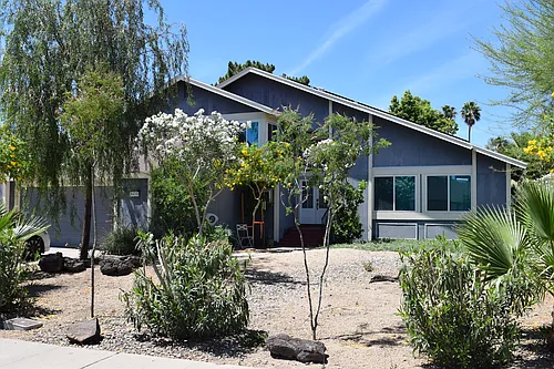 2420 W Mandalay Ln Photo 1