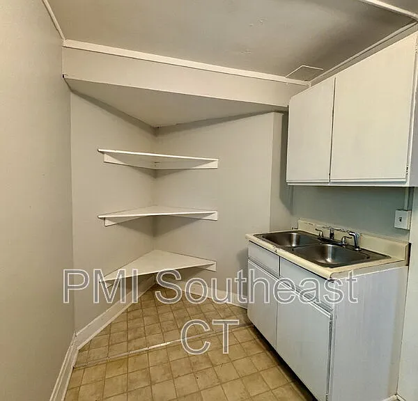 79 Garfield Ave #1F — Photo 5