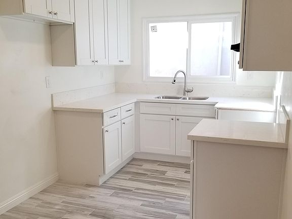 4th image of 5446 Sierra Vista Ave