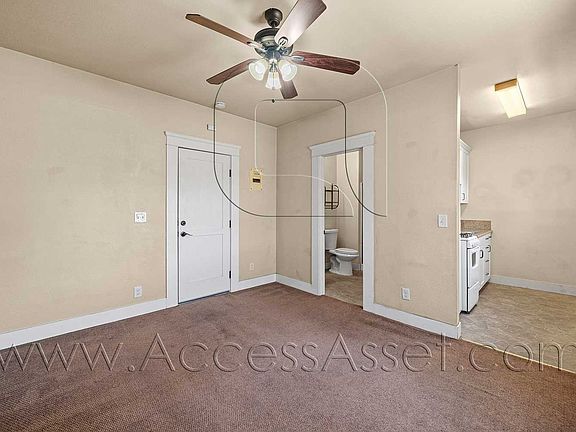 5th image of 226 E Peck St #9